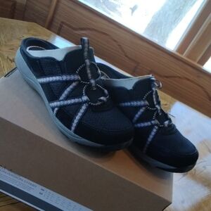 Dansko Women's Black Leather Slip-On Sneakers